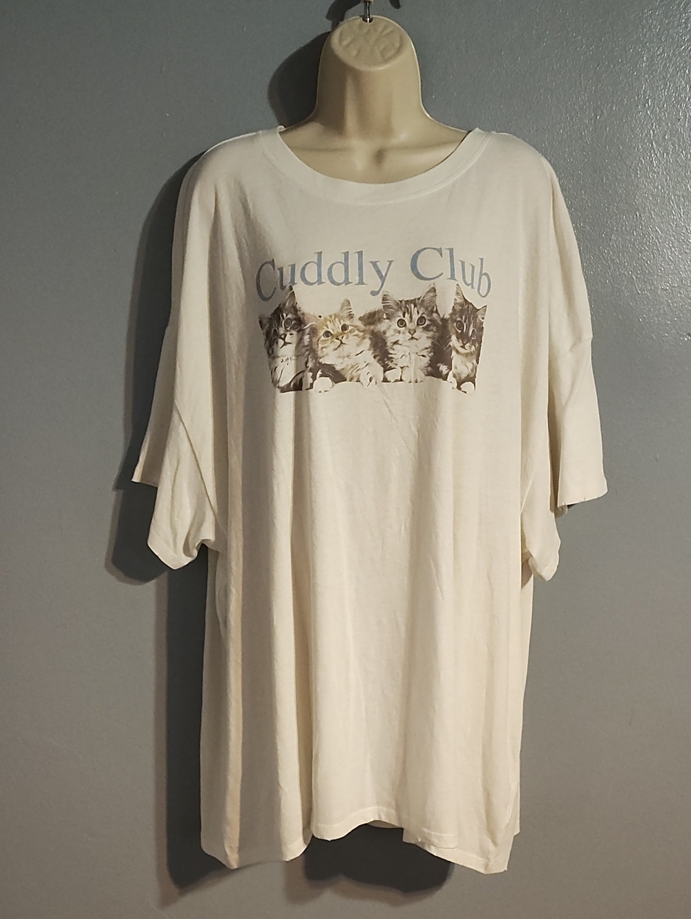 Wild Fable Women's Graphic Tees Cute Kittens On Front Cuddly Club
